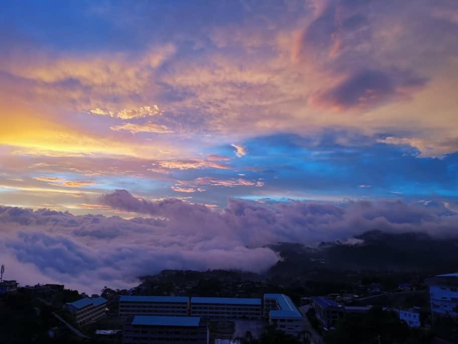 Vacation House In Baguio With Amazing Sunset Views Baguio City Exterior foto