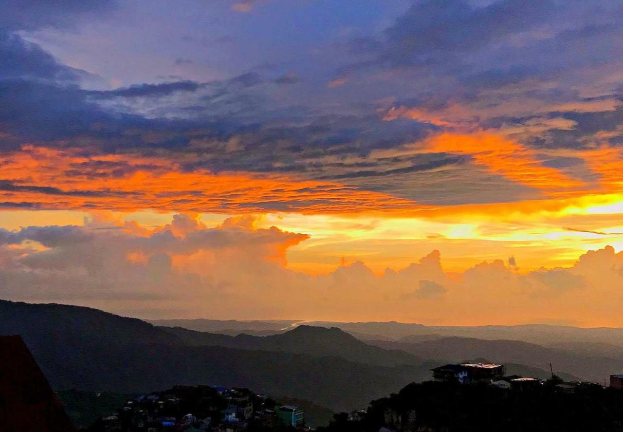 Vacation House In Baguio With Amazing Sunset Views Baguio City Exterior foto